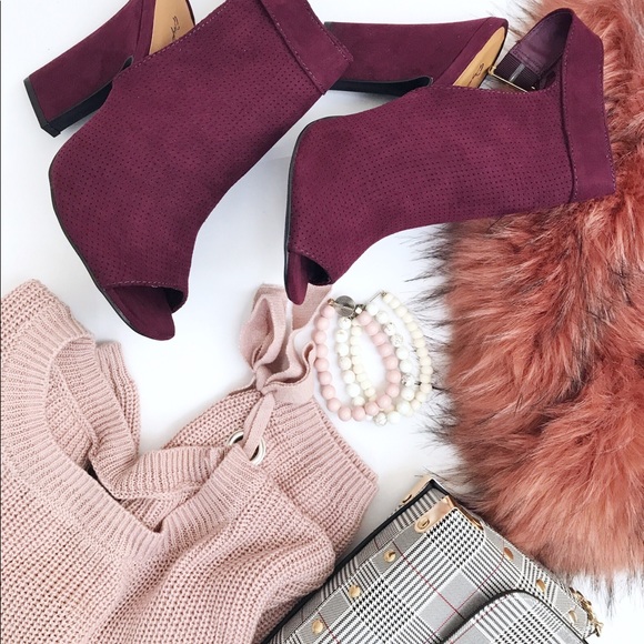 🍂 Wine color Ankle Booties 🍂 - Picture 2 of 5